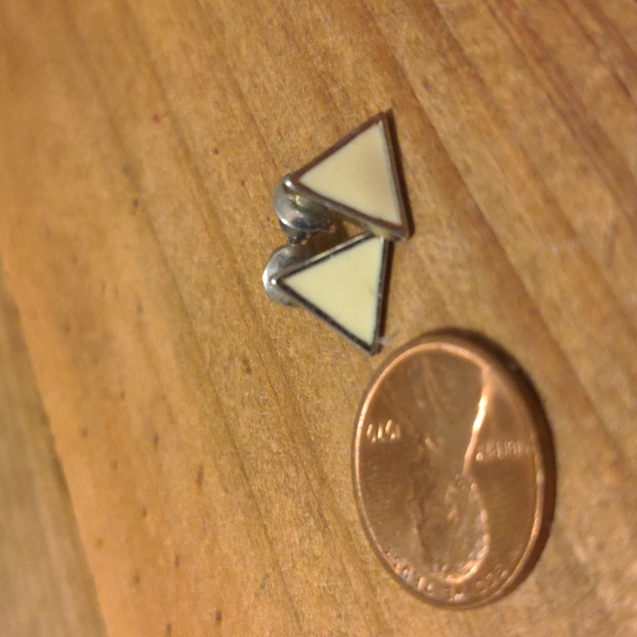 Black & White Triangle Studs| Set of Two - Picture 4 of 4